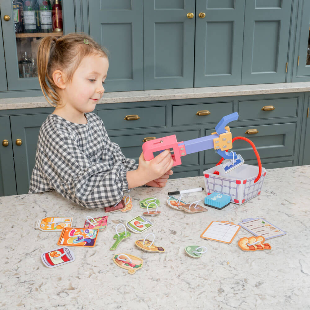 Bluey Wooden Grannies Shopping Game - The Chaos Emporium