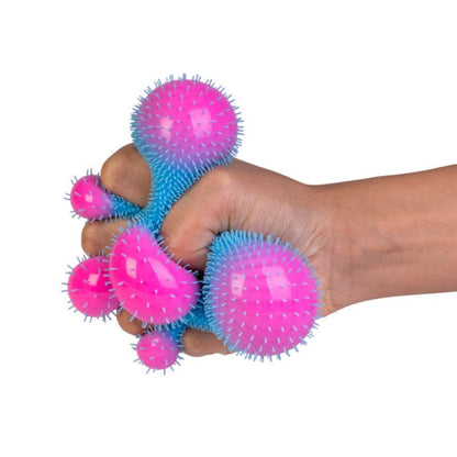 Smoosho's Colour Change Furry Ball - The Chaos Emporium